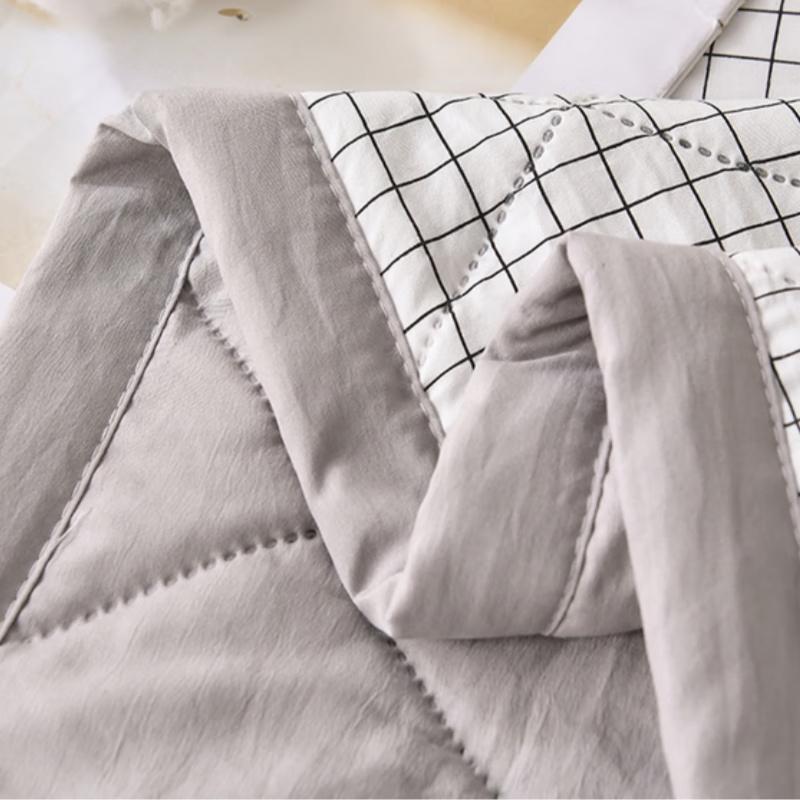 Yizhanggui Summer Polyester Quilt