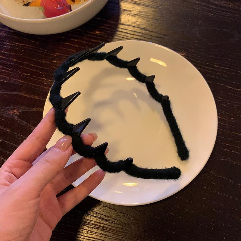 

Цветная шерстяная большая волнистая повязка на голову женская иностранная мода нескользящая с зубцами заколка для волос мытье лица высокий череп верхняя повязка на голову аксессуары для волос