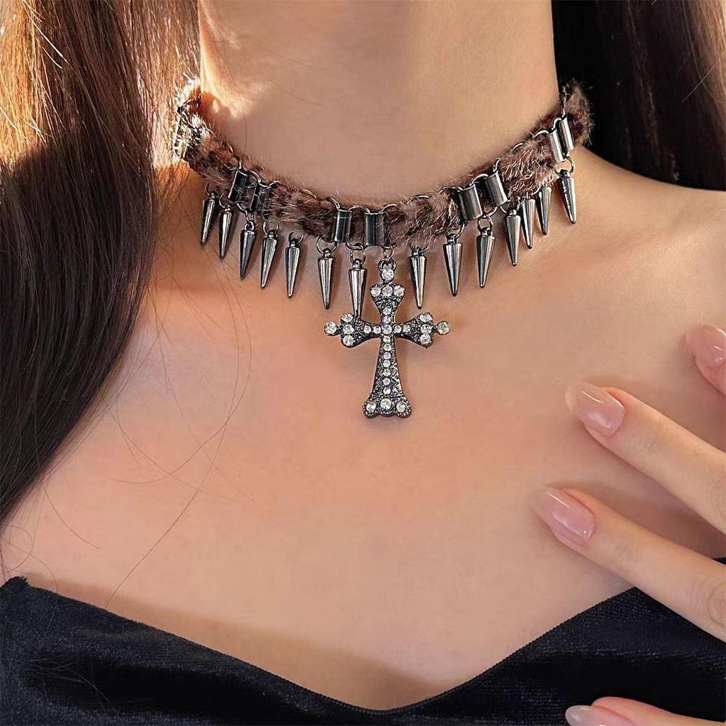 Y2K Spicy Girl Dark Star Leather Choker Necklace - Pure Desire Clavicle Chain