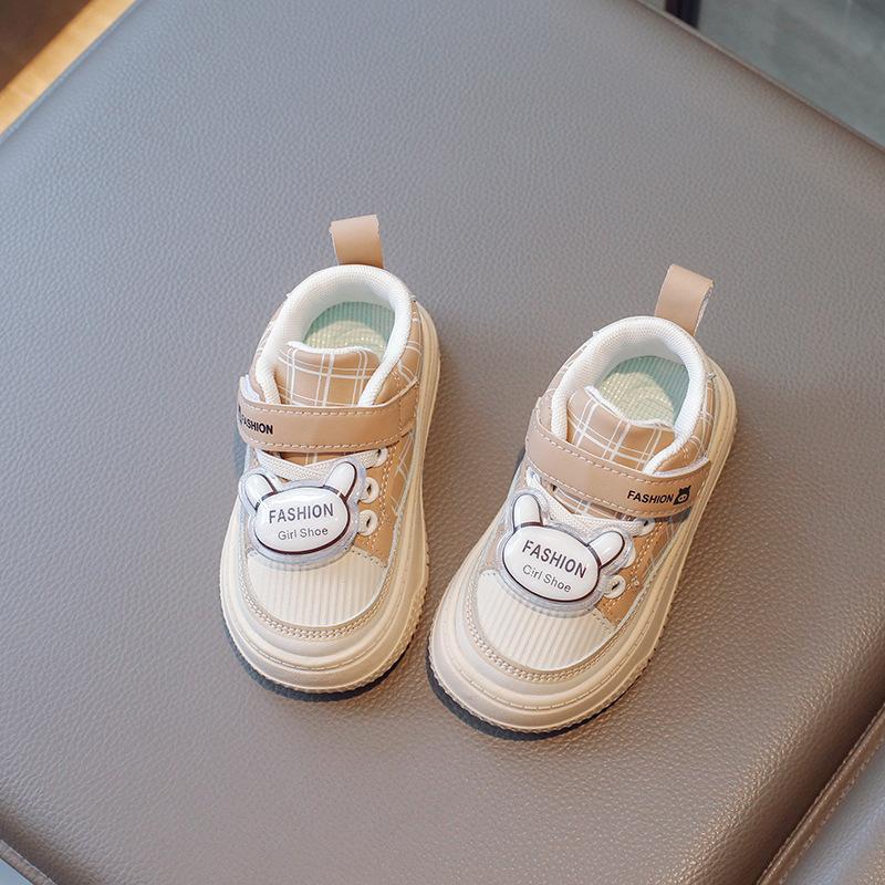 Children's Sports Shoes Korean Version of Spring and Autumn New Children's Foreign Style Board Shoes Soft Sole Children's Internet Celebrity Casual S