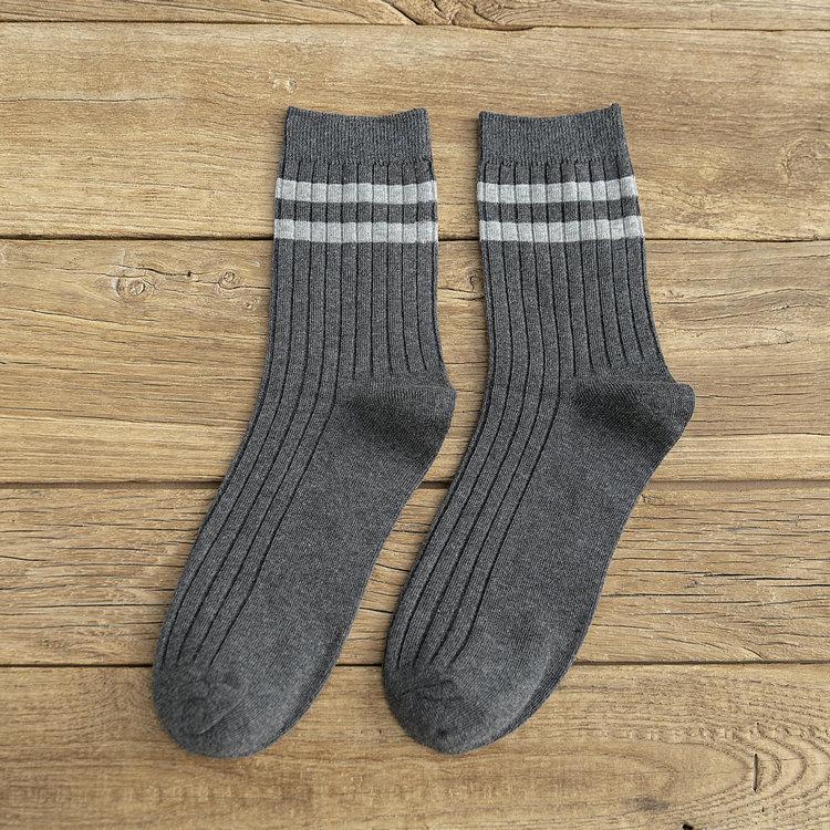 Men's Mid-Calf Socks: Breathable, Sweat-Absorbent, Trendy, Versatile Spring and Summer Footwear