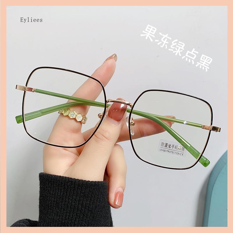 

Fashion Anti-Blue Light Glasses Women Men Retro Oversized Frame Female Computer Goggles Decorative Glasses Transparent Lens