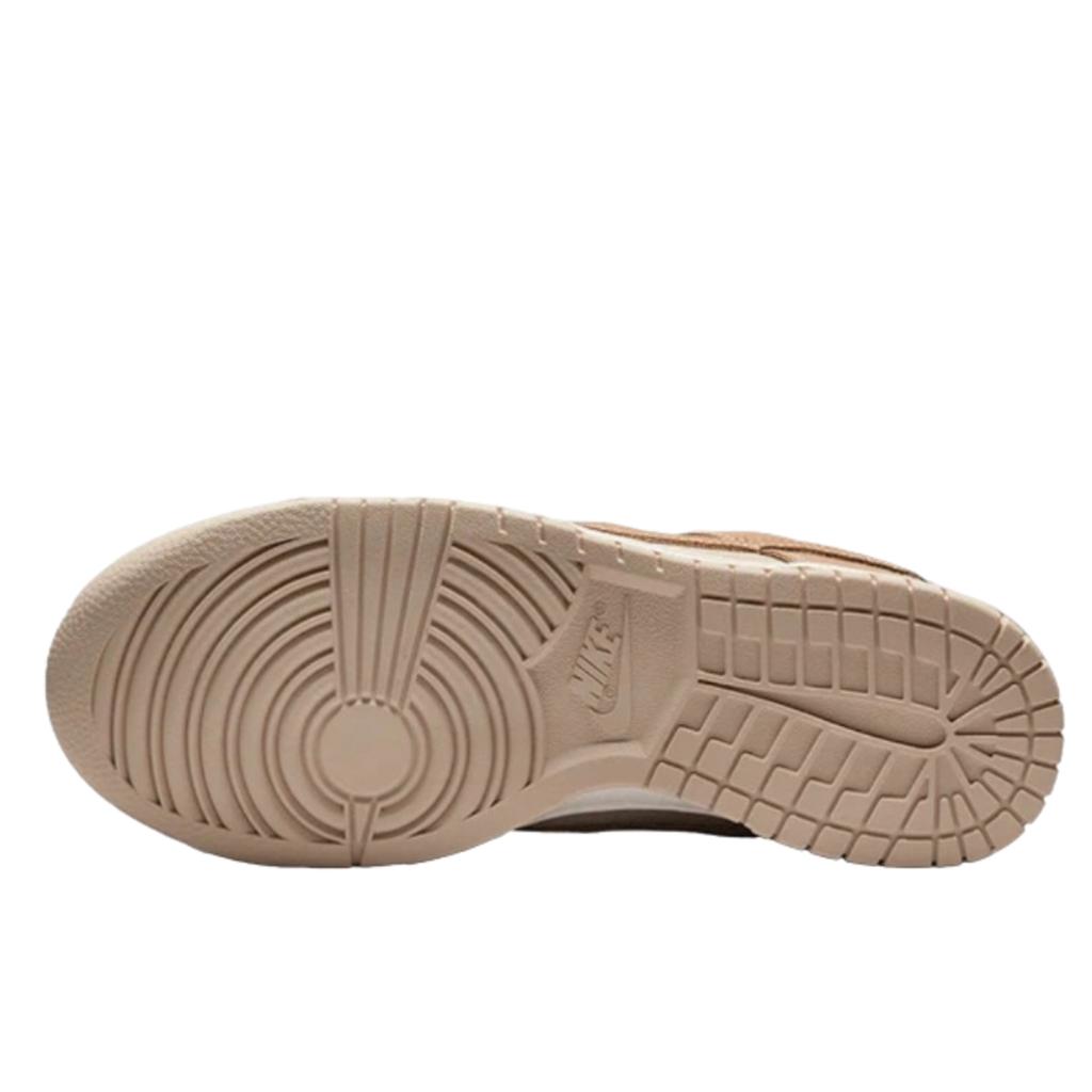 Nike Dunk Low SE Sanddrift