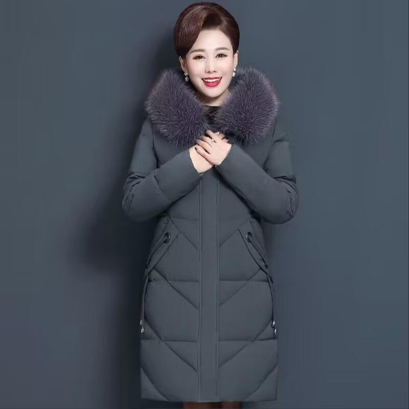 Cold-proof middle-aged and old mother down jacket, new fashionable warm white duck down fox fur jacket