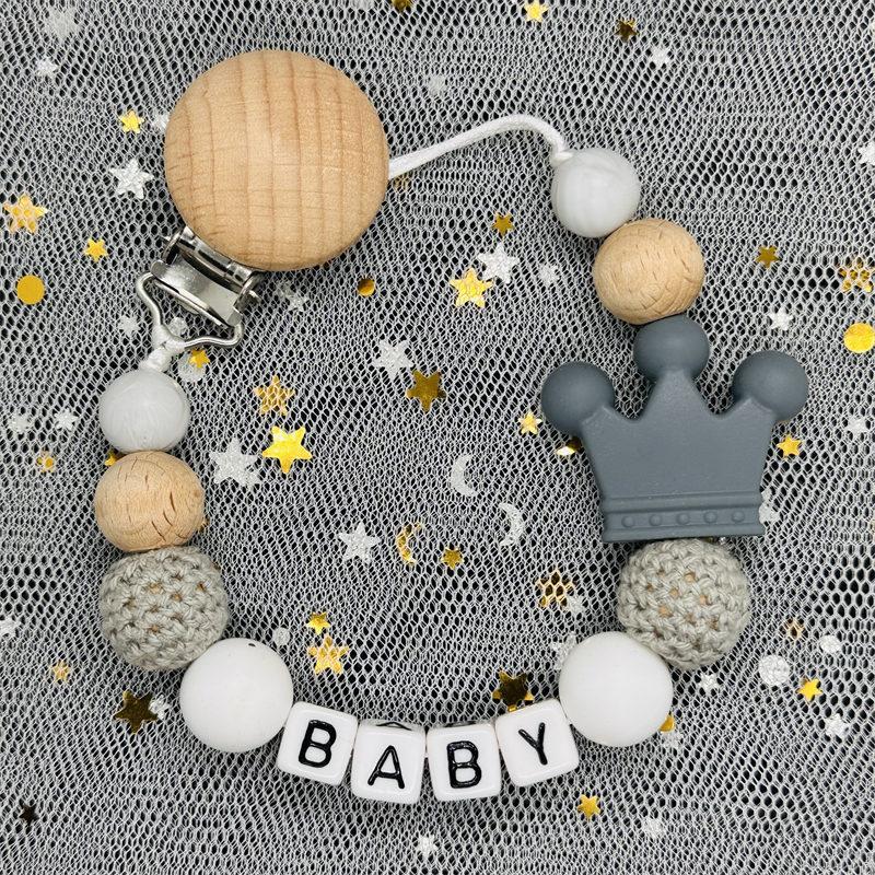 NEUER Individuell Personalisierter Name Schnullerkette Handgefertigte Buchenholz-Kette Silikon-Kronenhalter Schnuller Baby Zahnungsspielzeug Kauspielzeug Geschenk