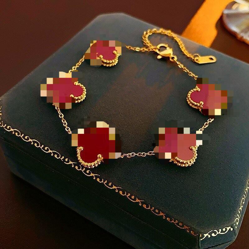 High-End Titanium Steel Four-Leaf Clover Bracelet with Shell Pendant – Durable, Fade-Resistant Design