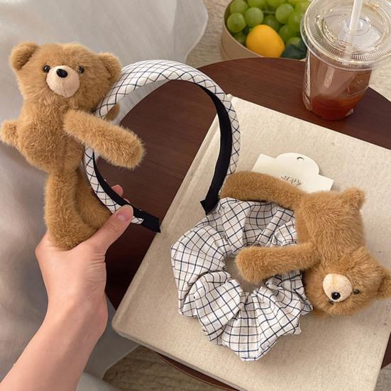 Plaid Fabric Hair Hoop, Non-Slip Headband with 3D Plush Bear Doll Design, Sweet Style Hair Accessories for Daily Wear