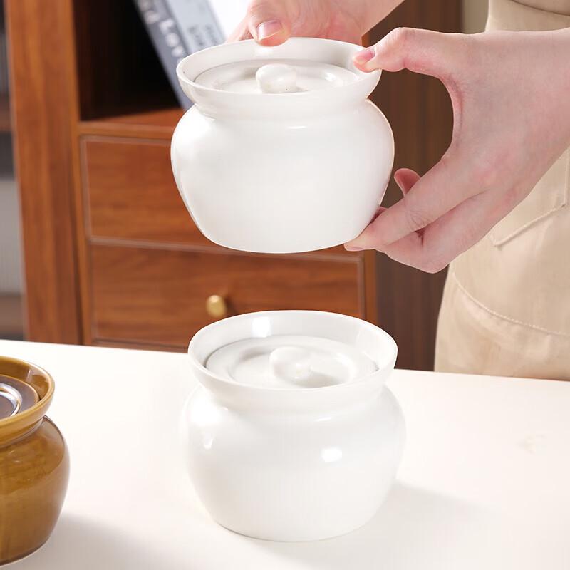 Ceramic Stew Pot with Lid and Spoon