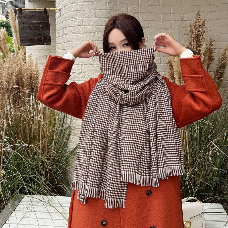 Autumn and Winter New Wool Scarf Women's High-end Jacquard Shawl Versatile Thickened Warm Scarf