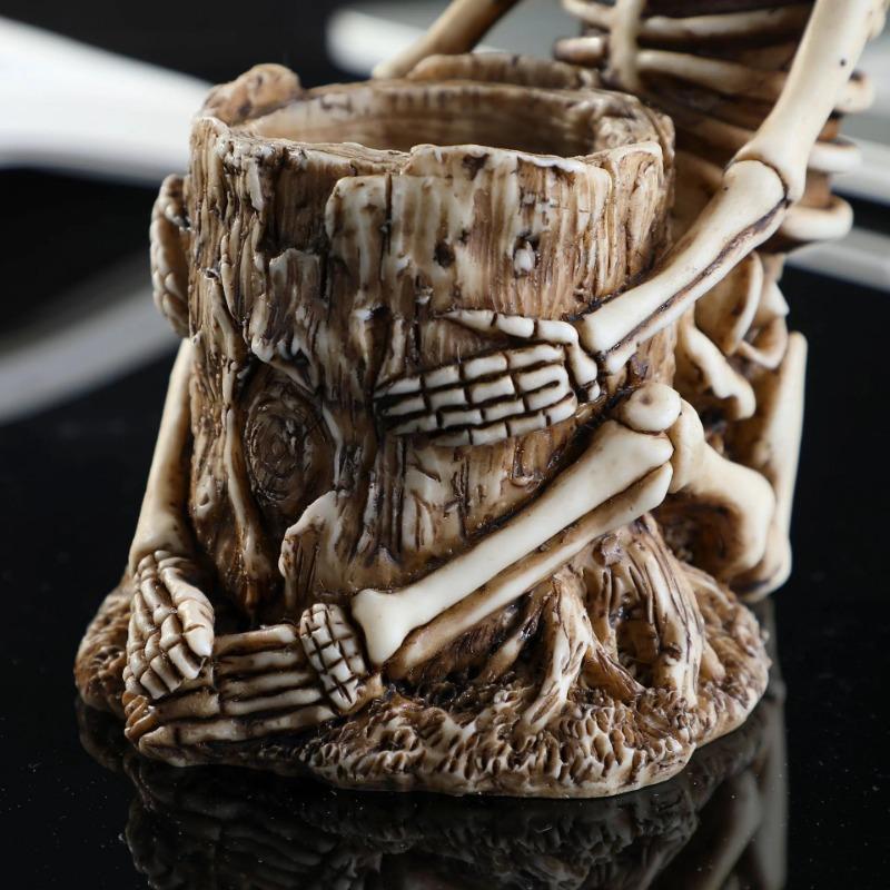 Creative Skull Multifunctional Storage Rack Desk Storage Pen Holder Resin Cosmetics Storage Halloween Gift