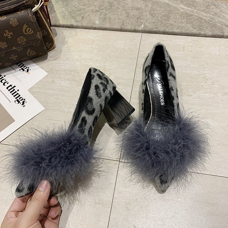 

Leopard print high heels women s 2025 spring new Korean version fashion medium heel thick heel temperament pointed work shoes single shoes women 40