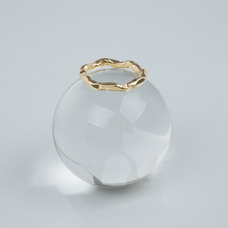 AUGUST ALICE Vanve Gold Wave Ring