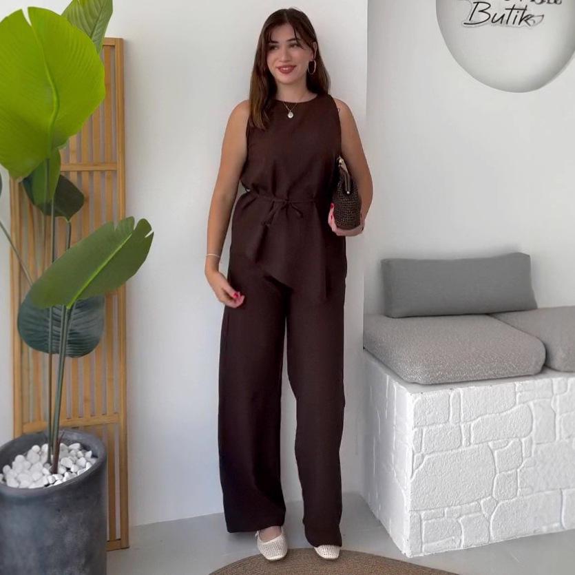 2025 Summer Sleeveless Casual Women's Two-Piece Set: Round Neck Top & Pants