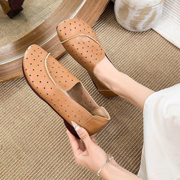 

Hollow shoes women s spring and summer casual comfortable shoes round head low heel breathable single shoes 40 коричневый