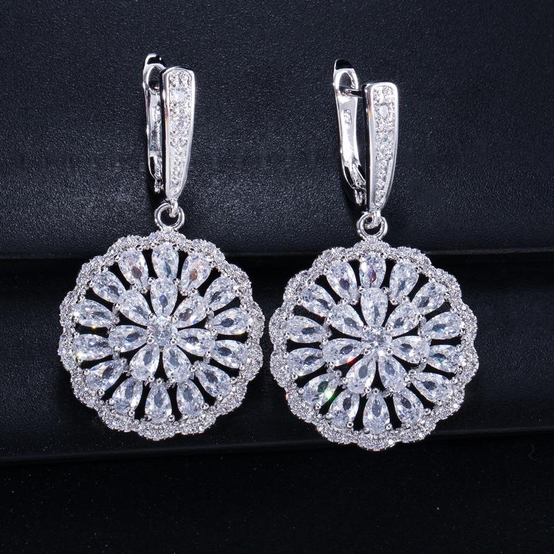 E0236 Creative Women'S Earrings, Small Fresh Zircon Flower Earrings Popular Jewelry