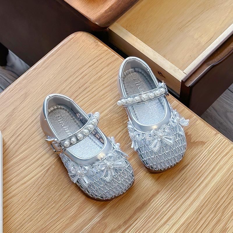 Girls' Solid Color Mesh Sandals2026New Spring and Summer Pearl Flower Bow Princess Shoes for Performances