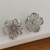 Elegant Retro Metal Flower Studs Earrings Hypoallergenically Alloy Lightweight Comfort Jewelry Accessories Gift