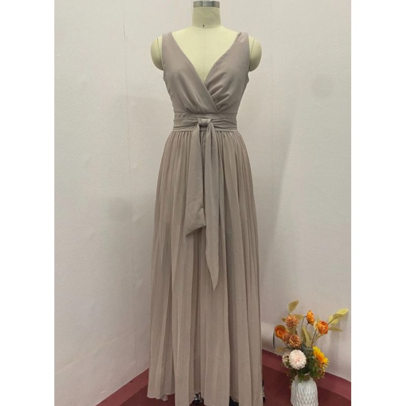 

European and American Fashion Solid V-neck High Waist Fold Design Sleeveless Evening dress Apricot color 3XL