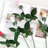 Künstliche Rosenknospen mit langem Stiel 45 cm Kunstseide Realistische Rose mit Blättern für DIY-Sträuße Hochzeitsfeier