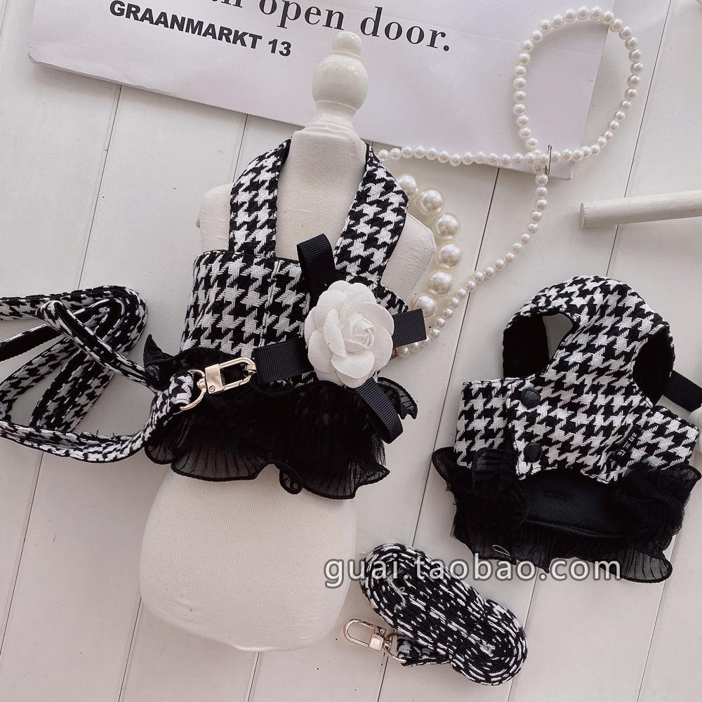 

Жилет и поводок в клетку для собак и кошек M/Chest 40