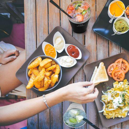 RicoRich Stainless Steel Tumbler, Double-Layer Vacuum Insulated, Keeps Hot or Cold, Ideal for Convenience Stores, Coffee, Home Drinking, and Outdoor U