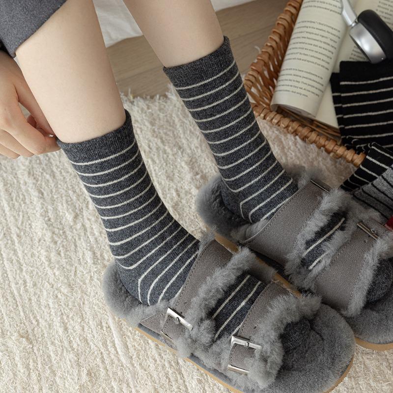 5 Pairs of Female Autumn and Winter Color Stripes In The Tube Warm Pile Socks