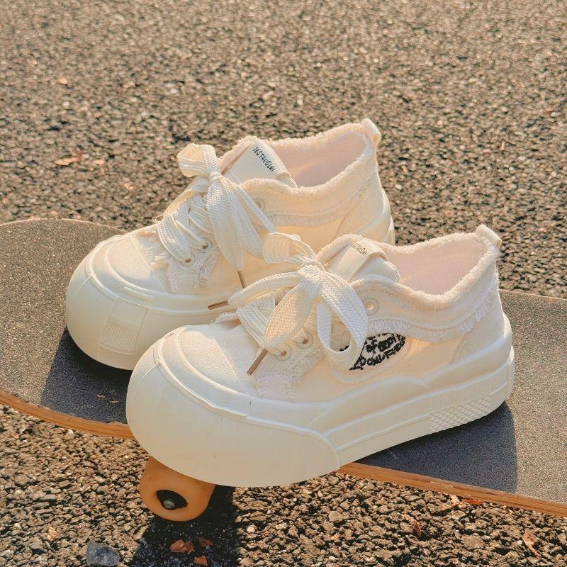 

Autumn new high-value board shoes women s shoes commuting wear wear versatile Internet celebrity white shoes super soft trend 35 белый