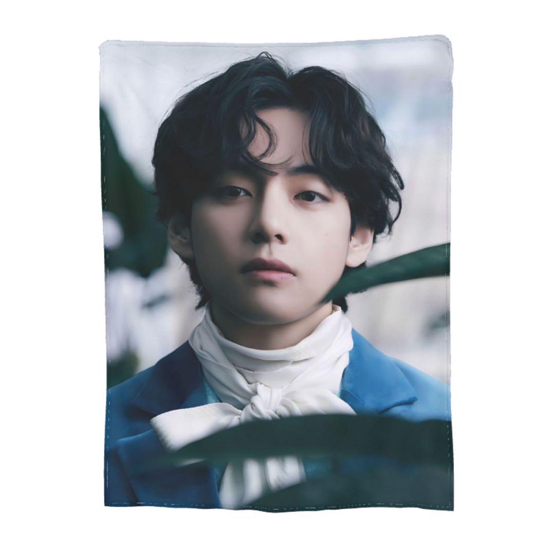 

[USED] BTS Blanket Beautiful Days Taehyung V V