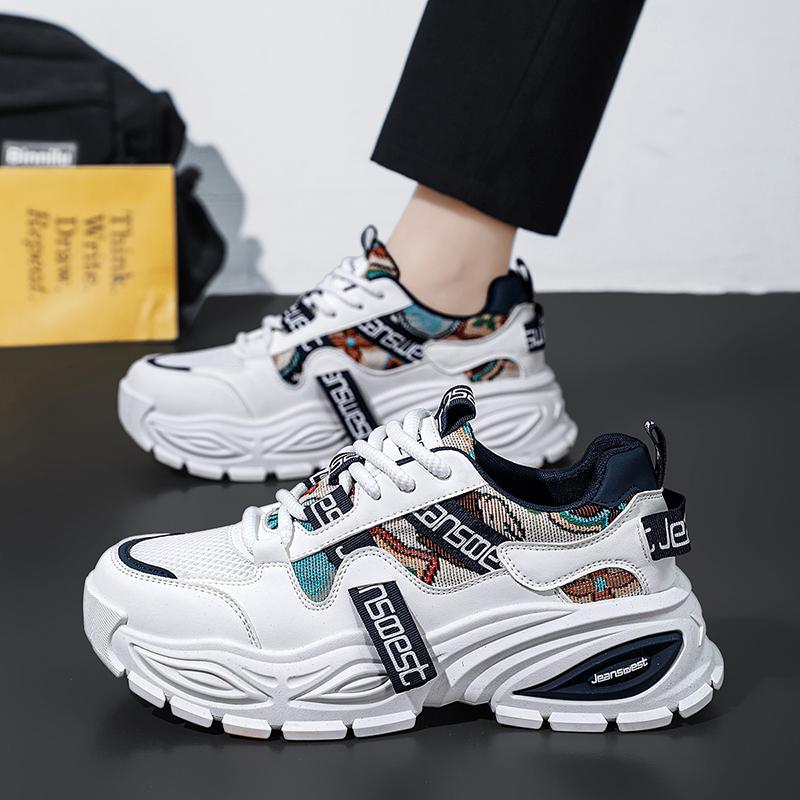 New Fashion New Men's Fashion Casual Low Top Sports Shoes Students Thick Sole Comfortable Sneakers Boys Male Classic Breathable Basketball Shoes