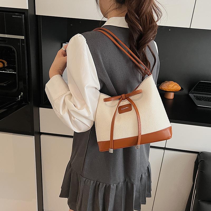 Today's popular bags, new summer texture niche shoulder bags, versatile underarm bucket bags