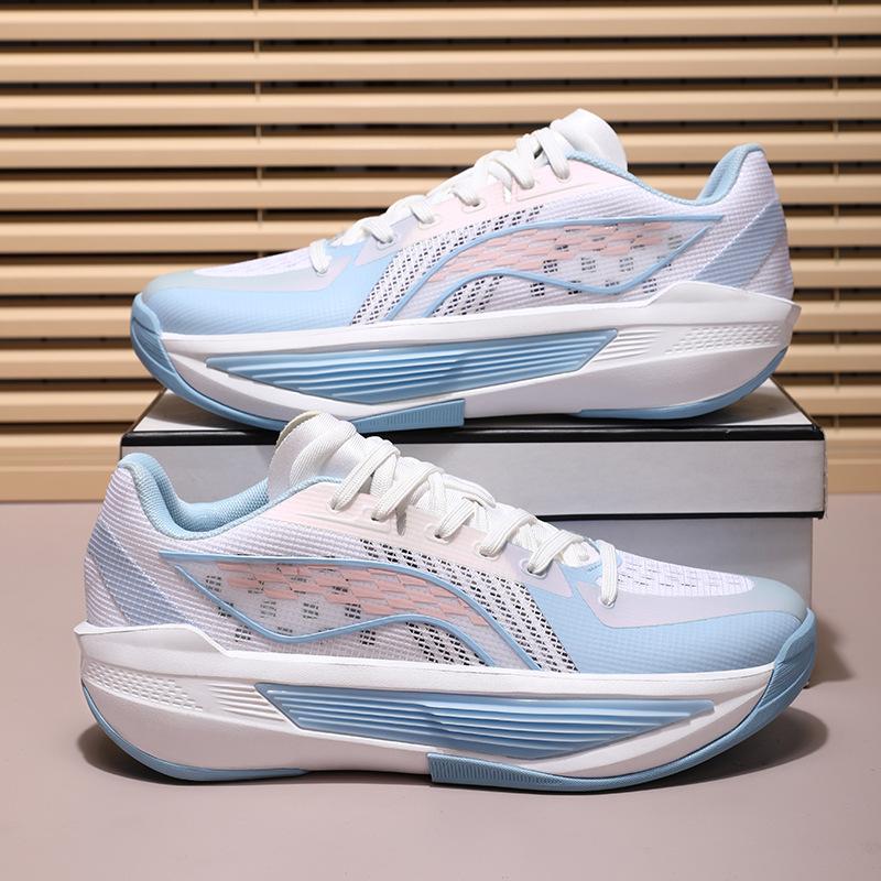 2025 new low-top practical basketball shoes for men and women, versatile shock absorption, wear-resistant thick sole, non-slip and breathable couple 