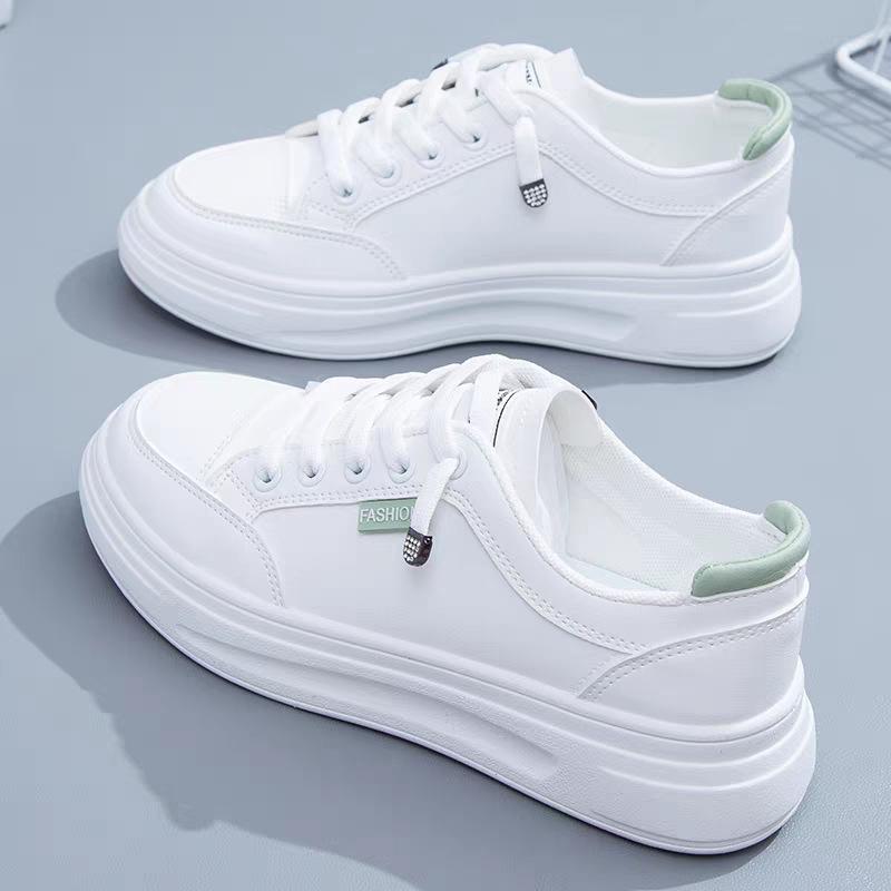 Simple and versatile flat white shoes children's new summer white shoes sports and leisure board shoes spring and autumn women's shoes