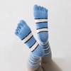 Chaussettes de Yoga à Cinq Orteils Décontractées Rayées d'Intérieur Entraînement Pilates Chaussettes Antidérapantes en Silicone Femmes Professionnel Fitness Danse Chaussettes de Sport