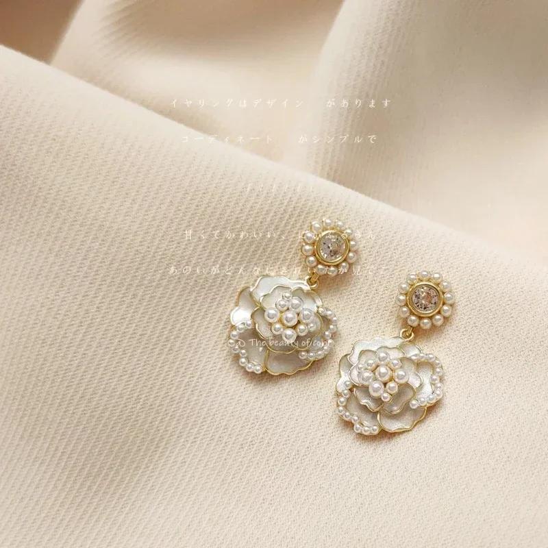 Elegant and Fashionable Summer Diamond Inlaid Pearl Flower Earrings for Women Korean Style Versatile Jewelry Accessories Gift