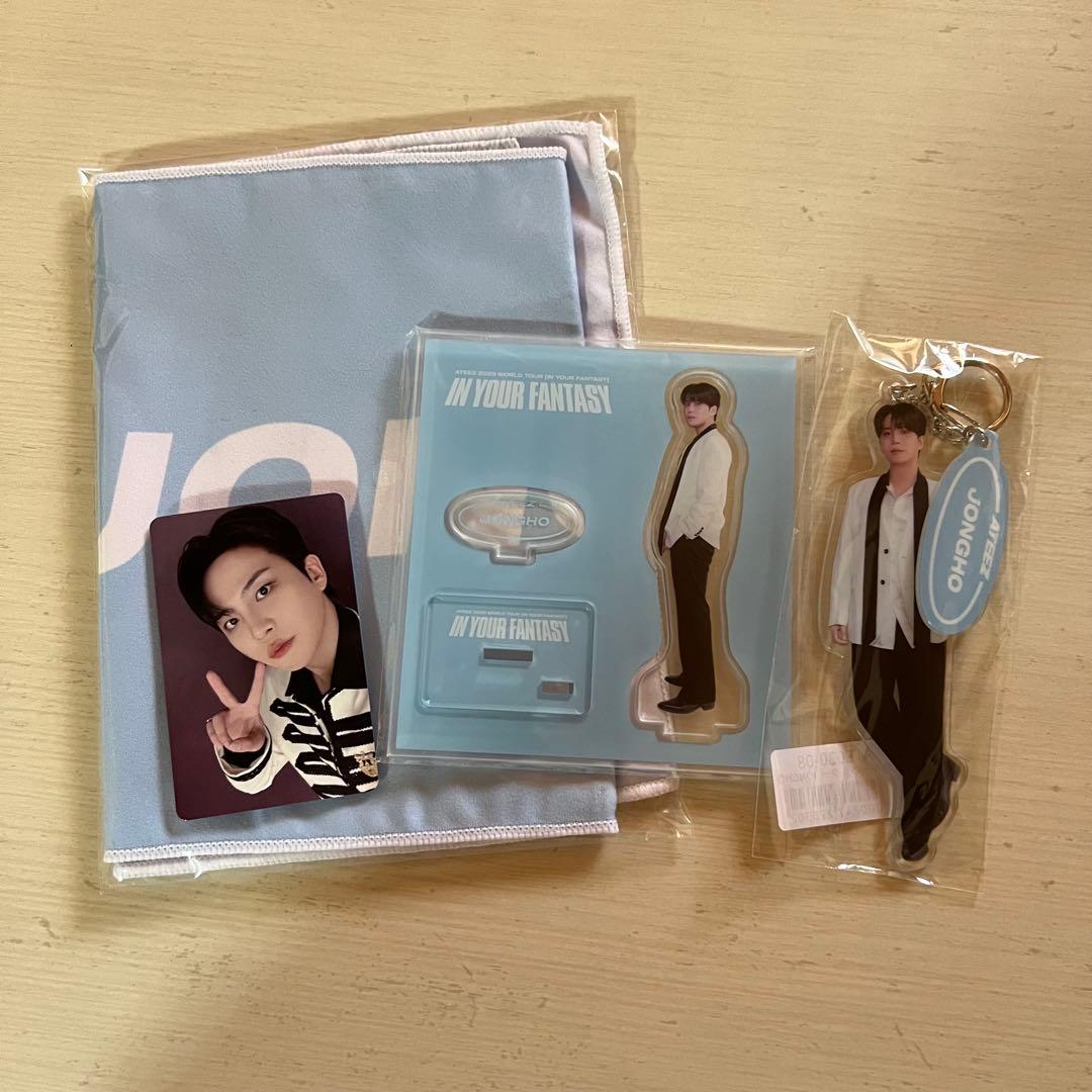 

[Б/У] Мерч ATEEZ с японского тура