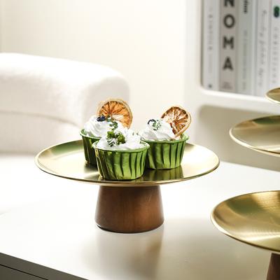 Bandeja de acero inoxidable para tartas, base de madera, plato de exhibición de frutas, plato de postre, mesa de comedor, adornos decorativos para el hogar