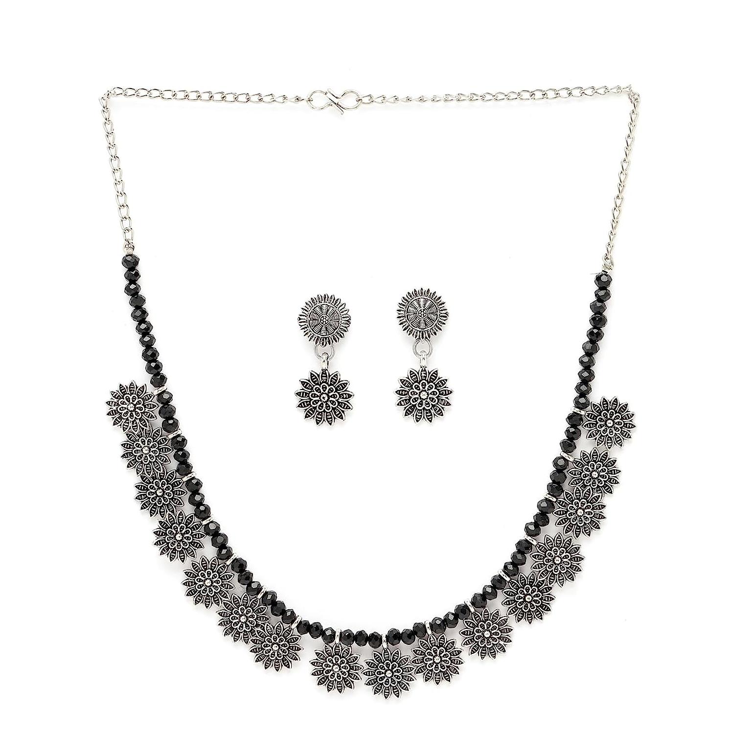 Модный комплект ожерелья-чокера из окисленного серебра с флористическим покрытием — фото 4