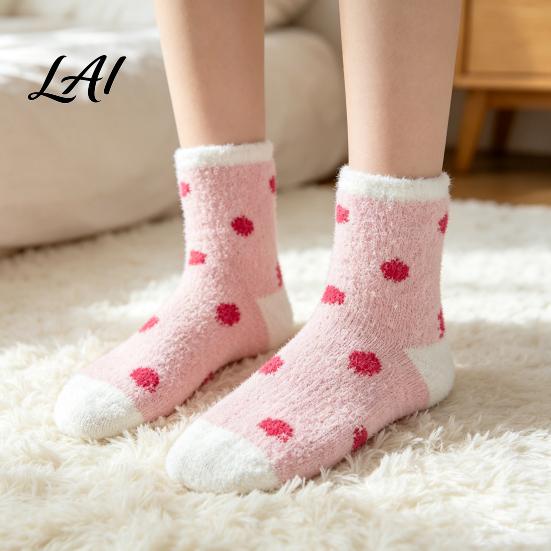 Plush Home Slippers 1 Pair Women Fuzzy Socks for Valentine's Day Warm Fluffy Coral Fleece Day Slipper Socks Fall Winter Thick Sleeping Gift Holiday