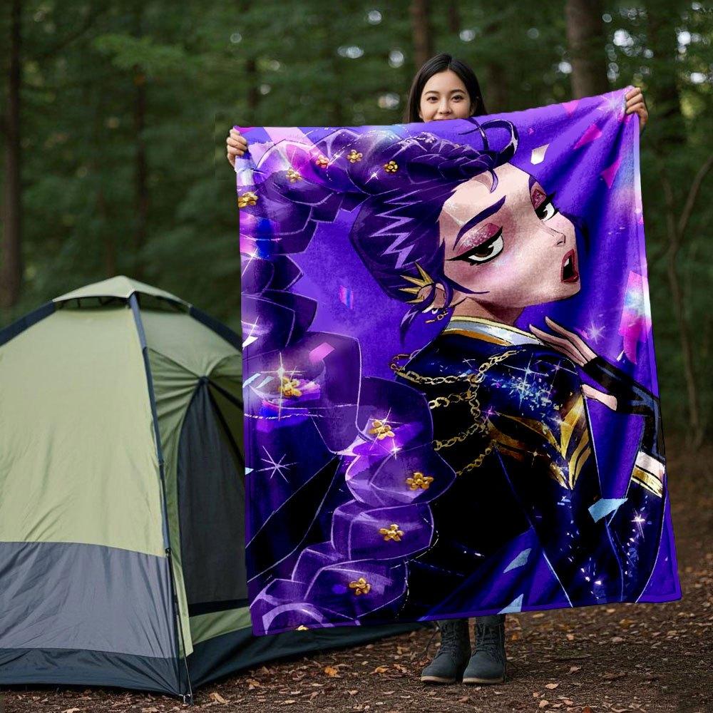 "Vibrant Purple Kimono with Golden Accents - Anime Inspired Fashion"Blanket Lightweight Flannel Throw Blanket for Sofa, Bed, Travel, Camping