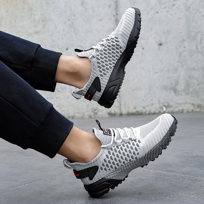 Letnie Nowe Męskie Buty do Biegania z Siateczki Oddychające Modne Koreańska Wersja Sznurowane Buty Treningowe na Bieżnię i Pole Buty Amortyzujące