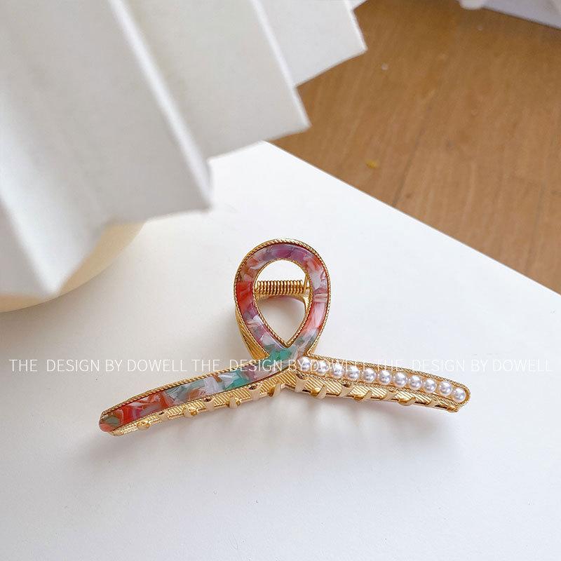 Dohui Eyecatching Large Hair Claw Clip In Elegant Floral Designs For Women Modern