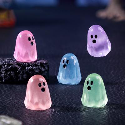 20/50/100Pcs Glow-in-the-dark Halloween Ghost Figurine Mini Cartoon Ghost Resin Statue Luminous Miniature Ghost Ornament Desktop Decoration
