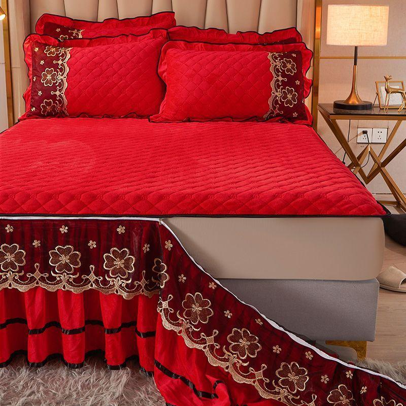 Luxury Euro Crystal Velvet Gold Lace Ruffles Quilted Zipper Removable Bed Skirt Mattress Cover Bedspread Pillowcases Bedding Set