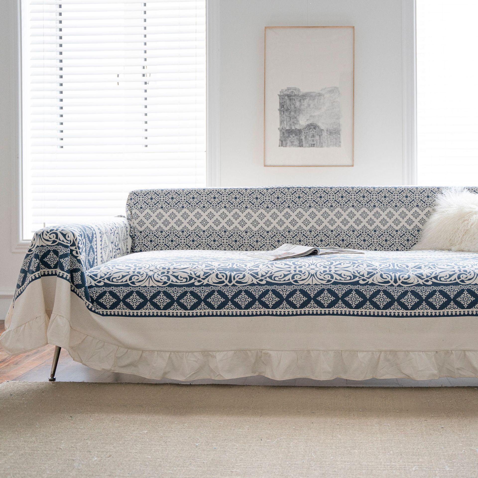 

Sofa Towel Blue and White Porcelain Ruffle Edge Multi-functional Cover Towel Thick Retro Sofa Cover 180*180