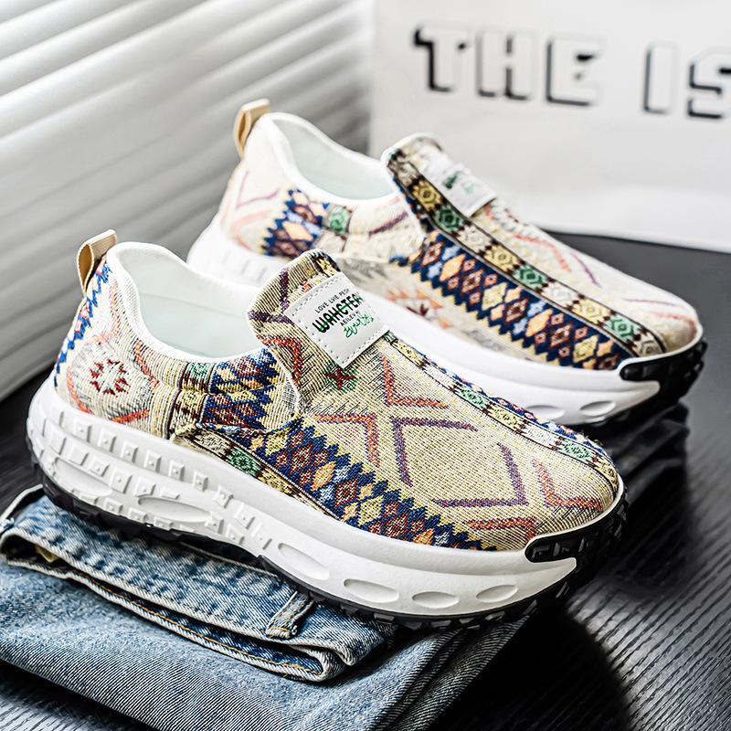 

2025 summer new thin ethnic style casual men s shoes lazy board shoes color matching thick sole height 5cm dad shoes 39