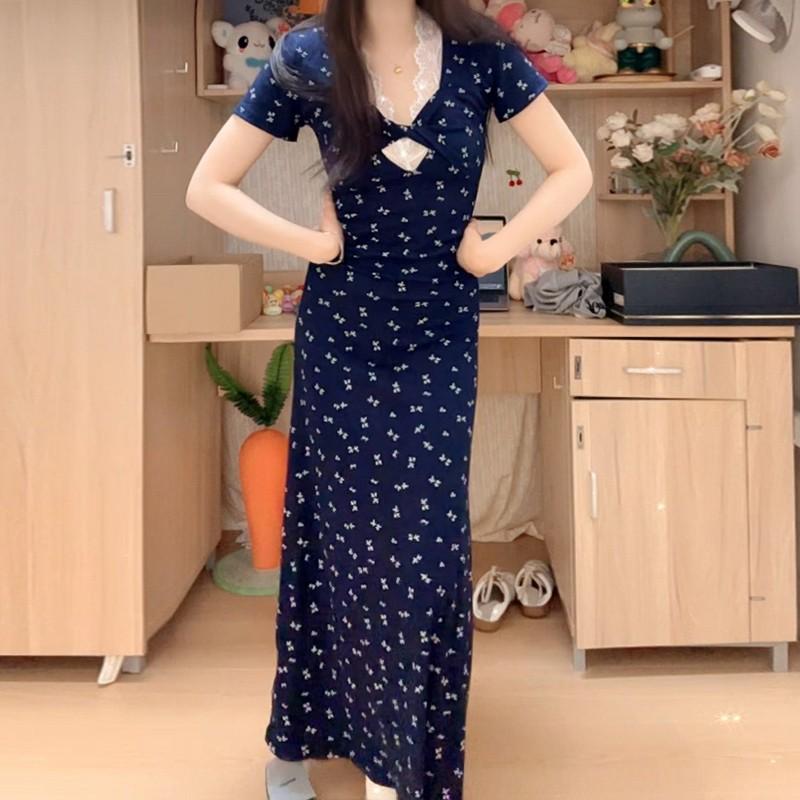 French V-neck floral dress women's summer Korean version of pure desire temperament, waist and thin medium and long skirt
