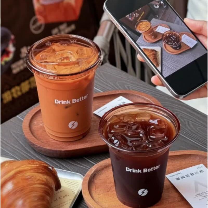 AVADEN Disposable Coffee Cups with Lids