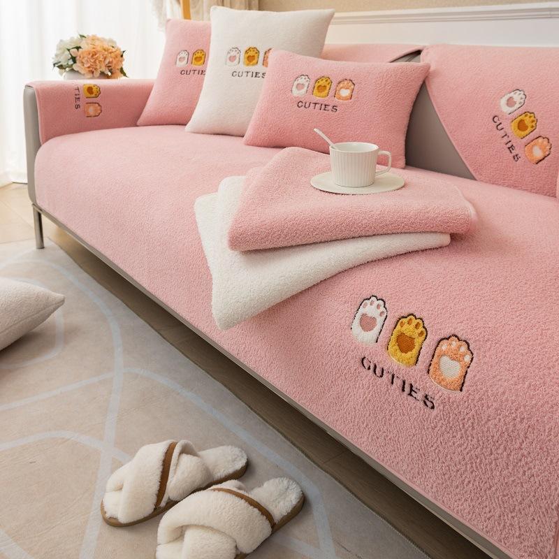 Подушка для дивана из овечьей шерсти с рисунком из мультфильма — фото 5