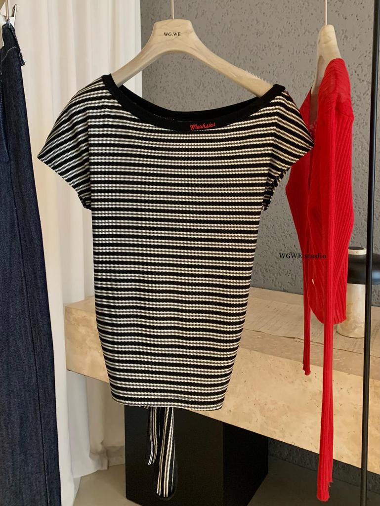 Women's Black & White Striped One-Shoulder Short-Sleeve Top - Spring/Summer Trendy
