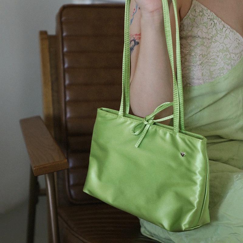 Simple Shoulder Bags For Women  New Fashion Female Silk Underarm Bags Versatile Commuter Large Capacity Hand-held Handbags
